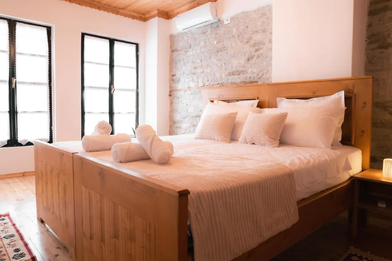 Porta7 Hotel Gjirokastër